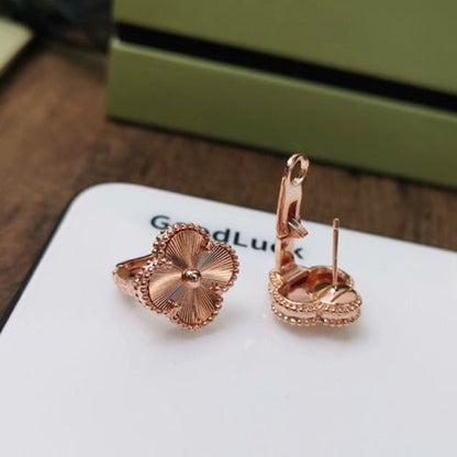[NOBLE AURA]CLOVER MEDIUM STUD EARRINGS