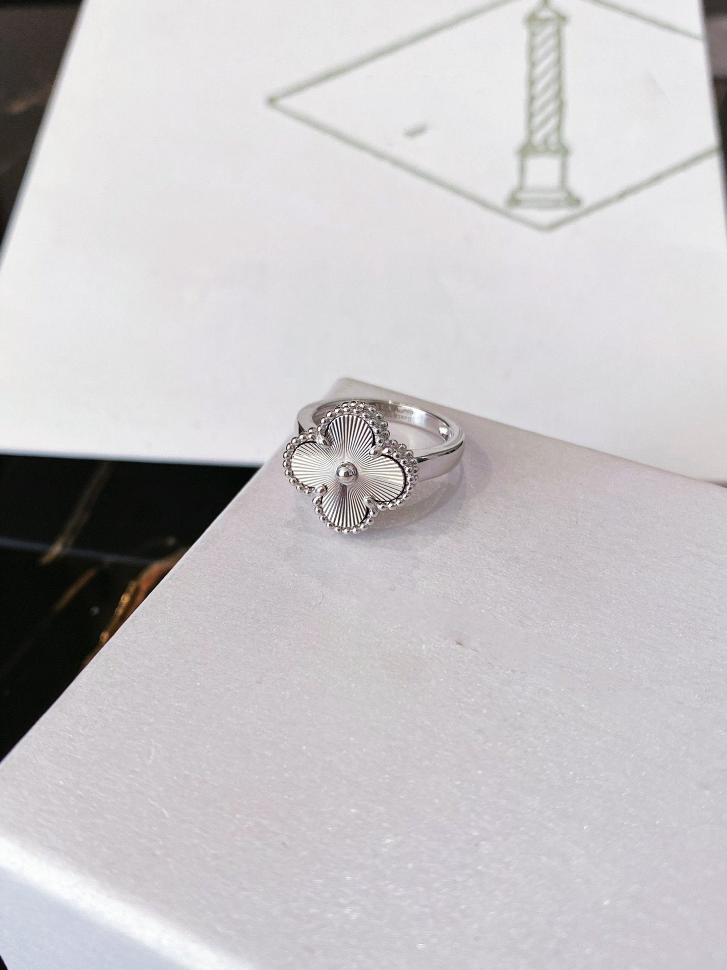 [NOBLE AURA]CLOVER SILVER RING