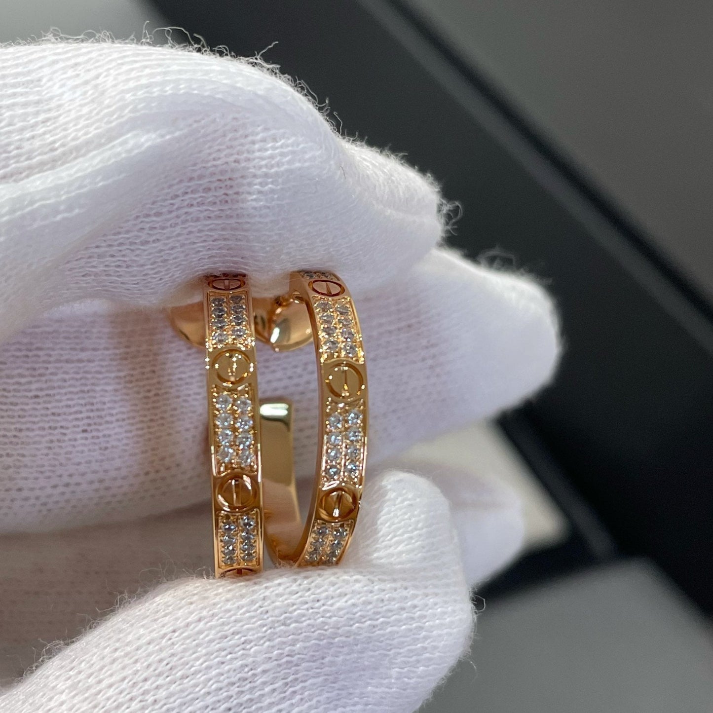[NOBLE AURA]LOVE DIAMOND PINK GOLD HOOP EARRINGS