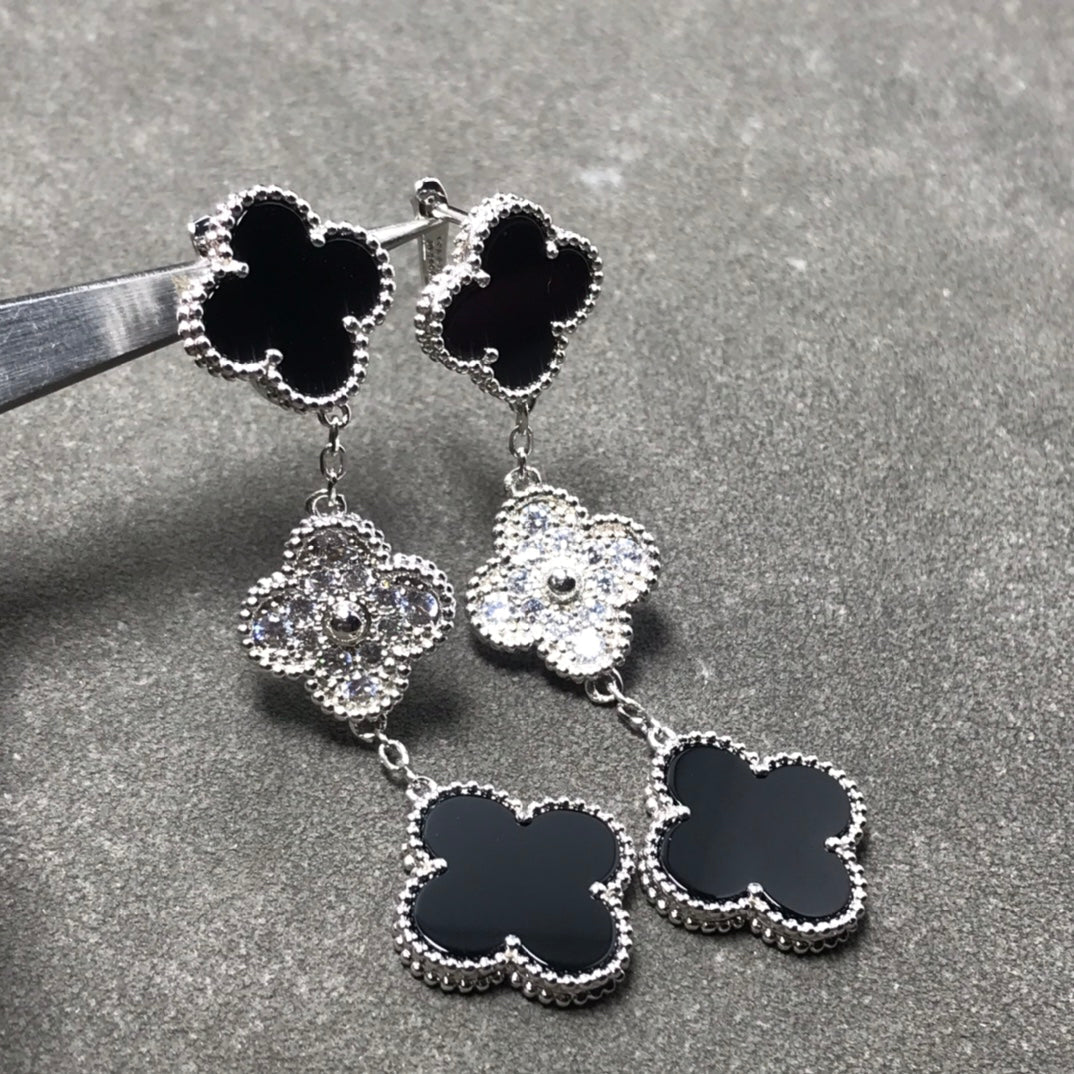 [NOBLE AURA]CLOVER 3 MOTIF DIAMOND ONYX SILVER EARRINGS
