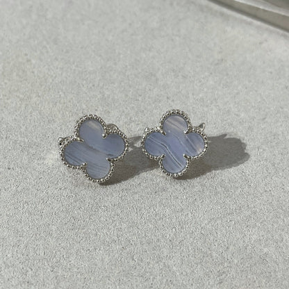 [NOBLE AURA]CLOVER CHALCEDONY SILVER STUD EARRINGS