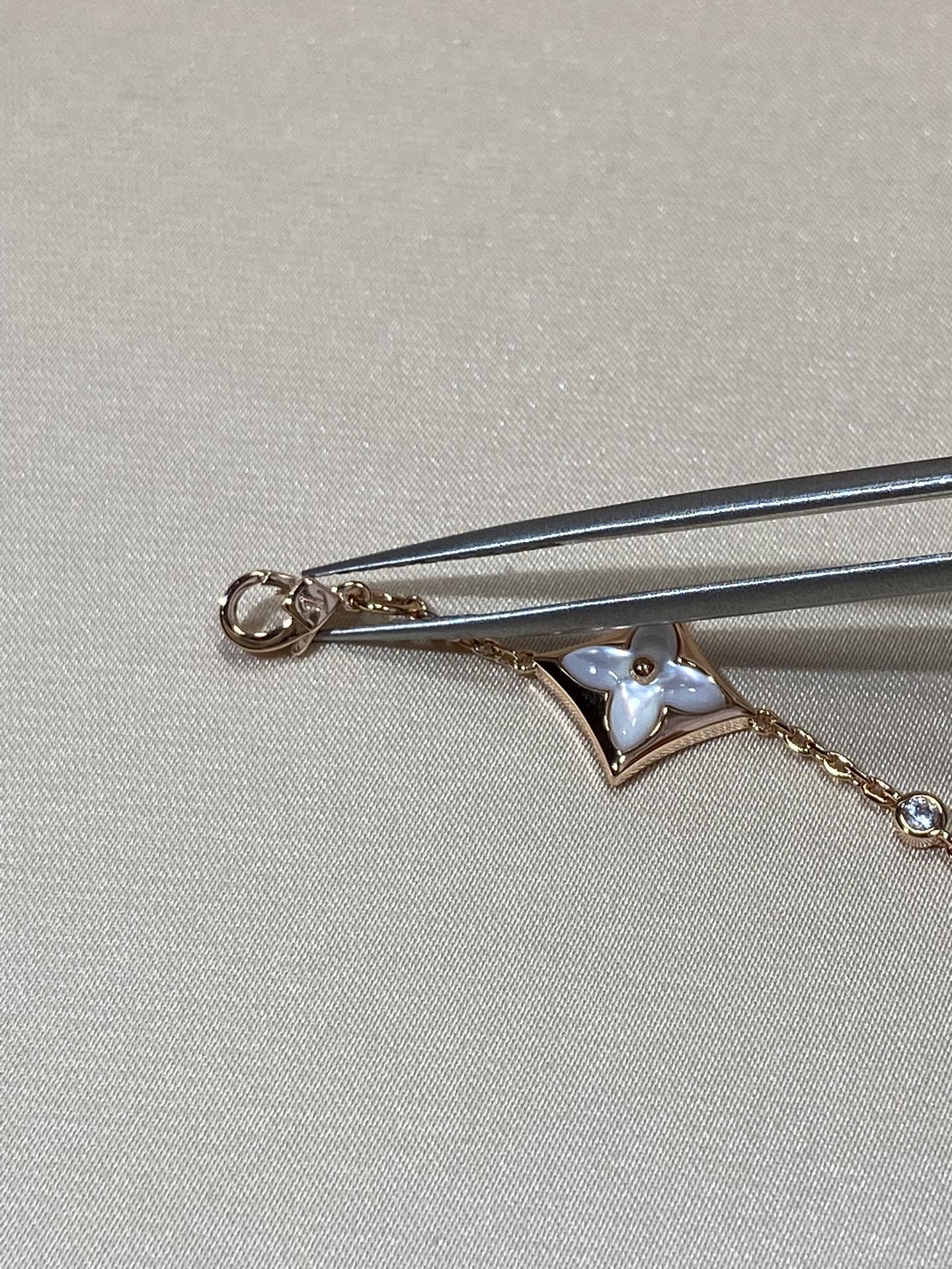 [NOBLE AURA]STAR 4 MOTIF MOP DIAMOND PINK GOLD BRACELET