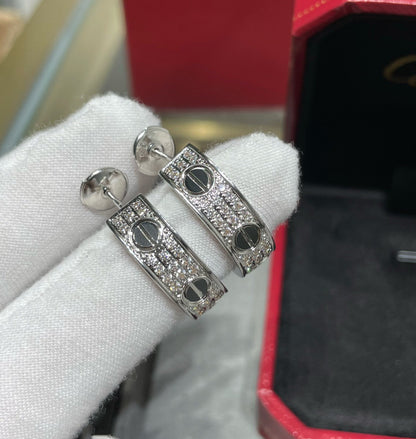 [NOBLE AURA] LOVE CERAMIC DIAMOND PAVED SILVER EARRINGS
