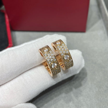 [NOBLE AURA] LOVE 5.5MM DIAMOND PAVED EARRINGS