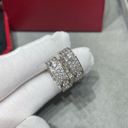 [NOBLE AURA] LOVE 5.5MM DIAMOND PAVED EARRINGS