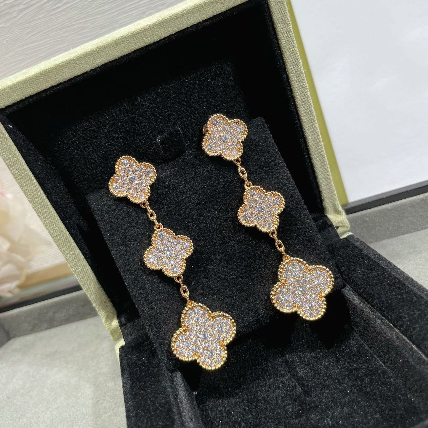 [NOBLE AURA]CLOVER 3 MOTIFS DIAMOND PAVED ROSE GOLD EARRINGS