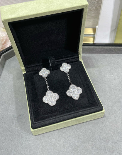 [NOBLE AURA]CLOVER 2 MOTIFS DIAMOND PAVED SILVER EARRINGS