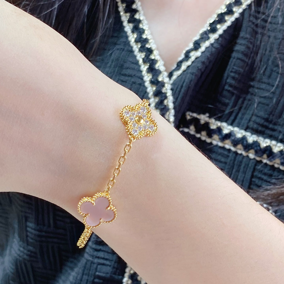 [NOBLE AURA]CLOVER 5 MOTIF DIAMOND PINK MOP PINK GOLD BRACELET