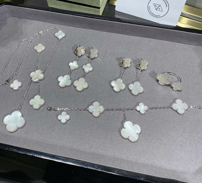 [NOBLE AURA]CLOVER 5 MOTIF WHITE MOP SILVER BRACELET