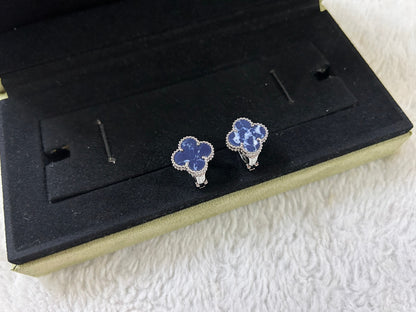 [NOBLE AURA]CLOVER PIETERSITE MEDIUM STUD EARRINGS