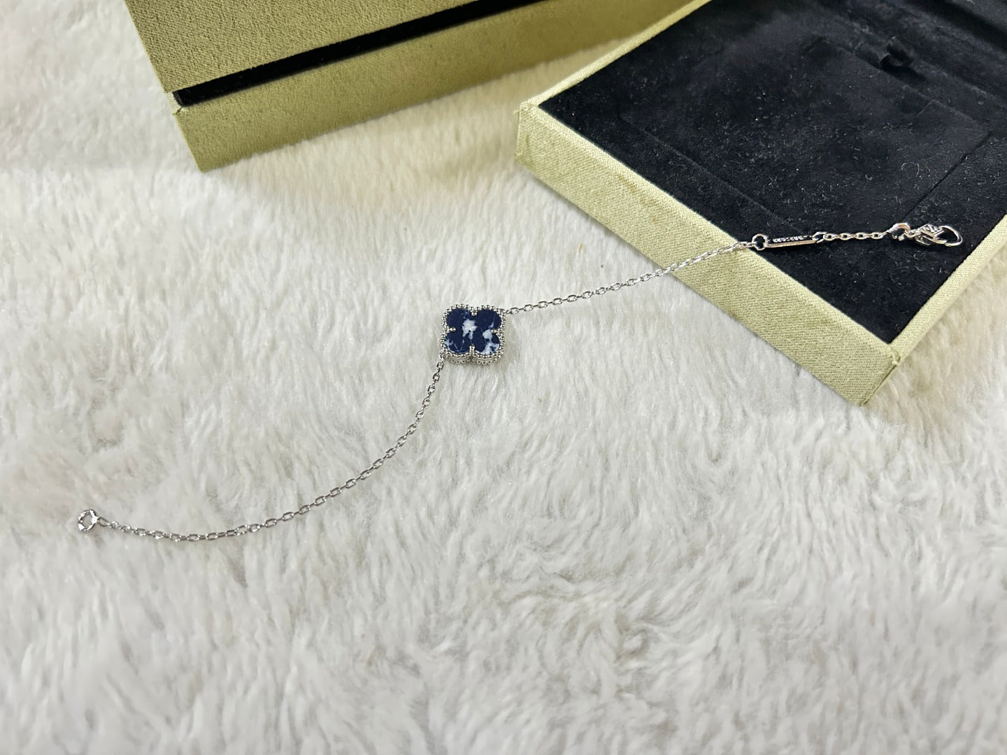 [NOBLE AURA]CLOVER 1 MOTIF PIETERSITE BRACELET