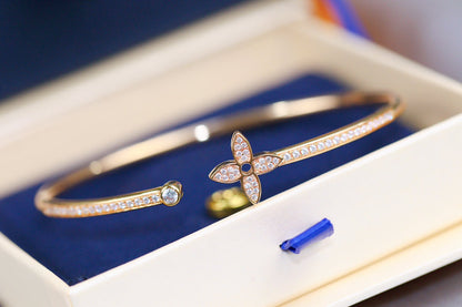 [NOBLE AURA]IDYLLE PINK GOLD OPEN BRACELET DIAMOND PAVED