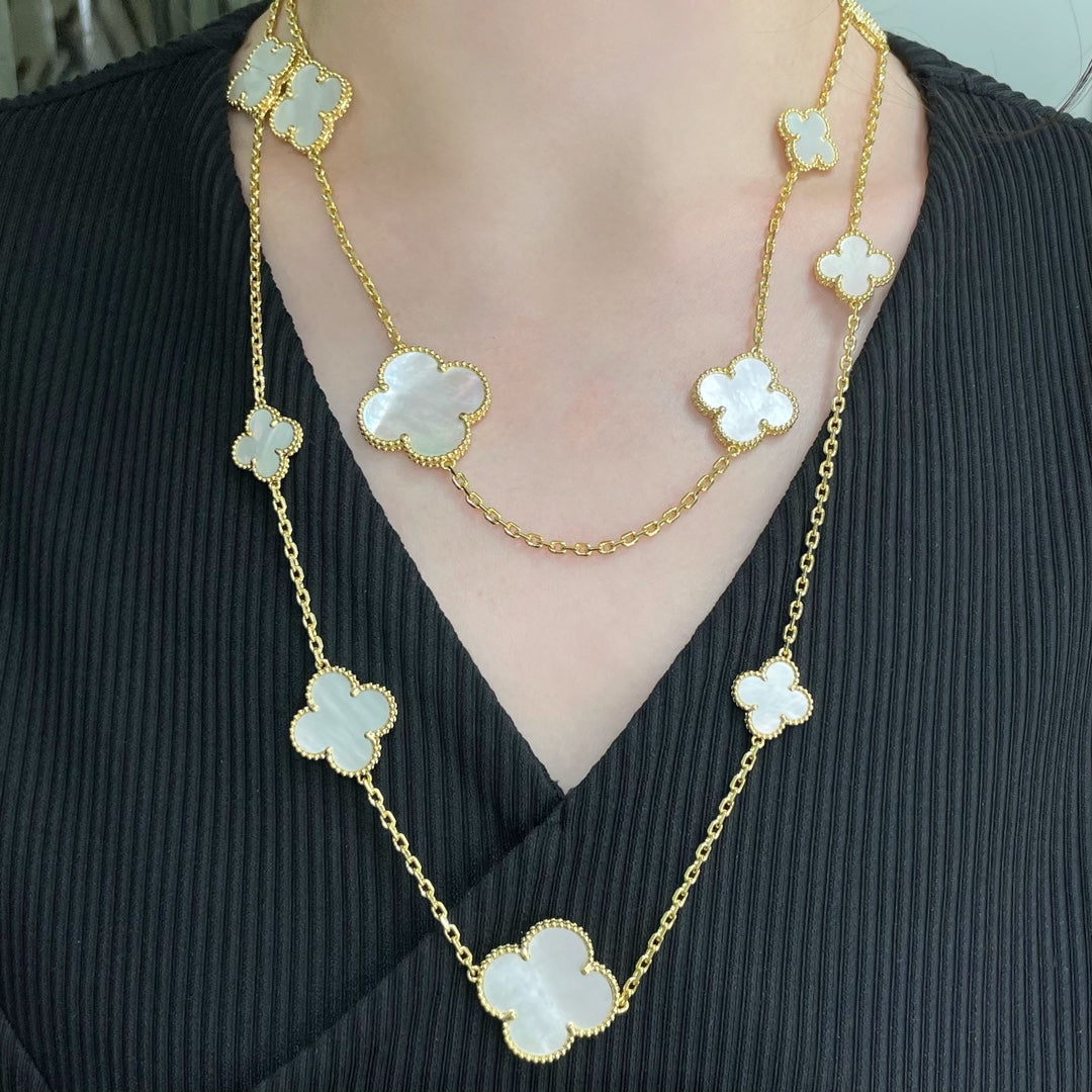 [NOBLE AURA]CLOVER 16 MOTIF WHITE MOP GOLD NECKLACE