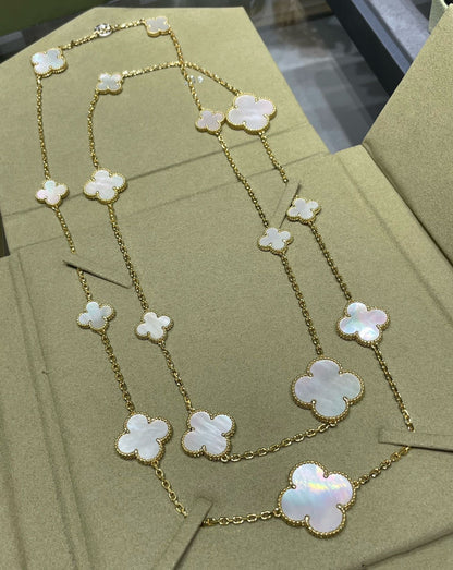 [NOBLE AURA]CLOVER 16 MOTIF WHITE MOP GOLD NECKLACE