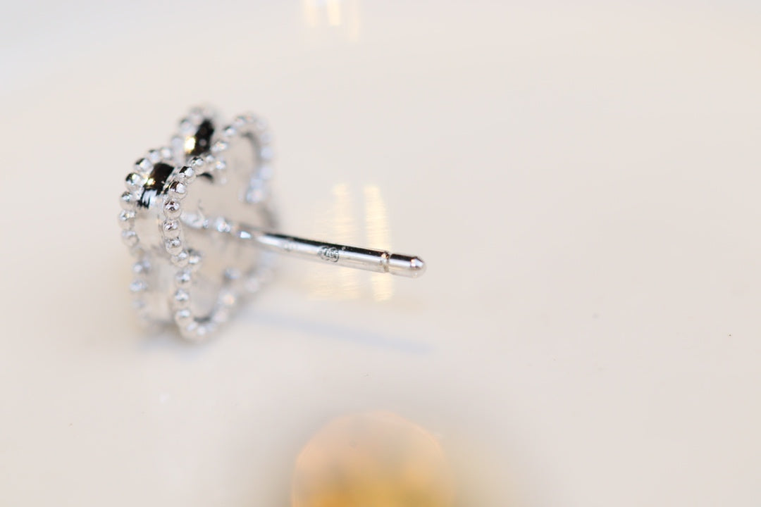 [NOBLE AURA]CLOVER MINI TURQUOISE SILVER STUD EARRINGS