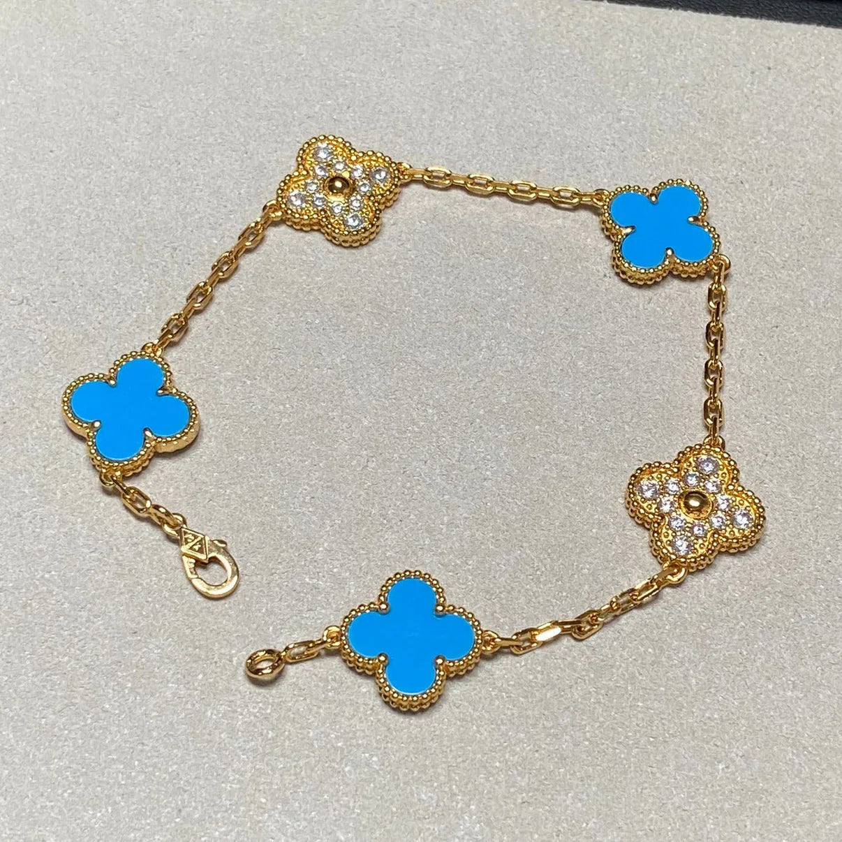 [NOBLE AURA] CLOVER 5 MOTIF BLUE AGATE BRACELET COLLECTION