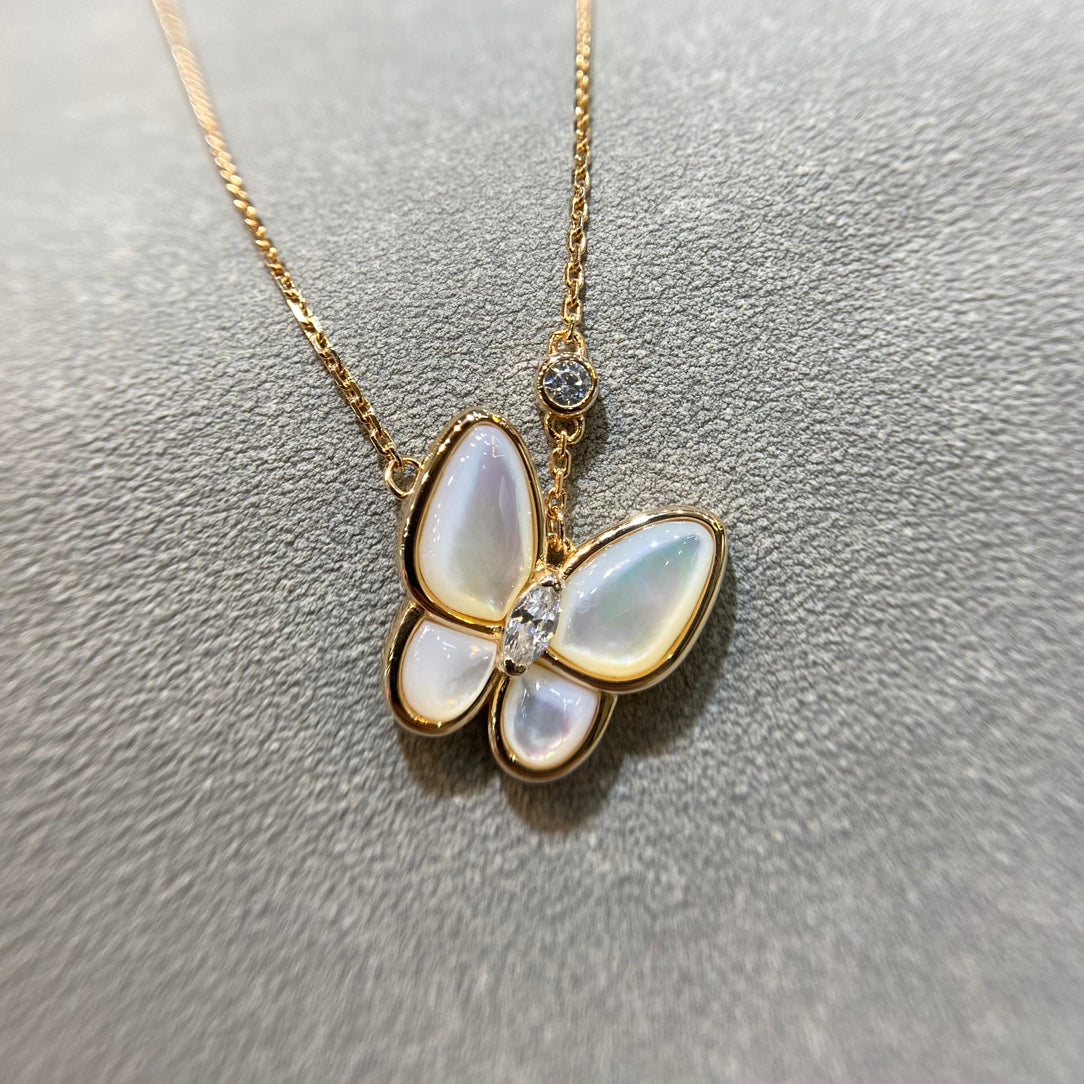 [NOBLE AURA]BUTTERFLY MOP DIAMOND NECKLACE