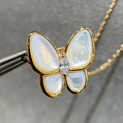 [NOBLE AURA]BUTTERFLY MOP DIAMOND NECKLACE