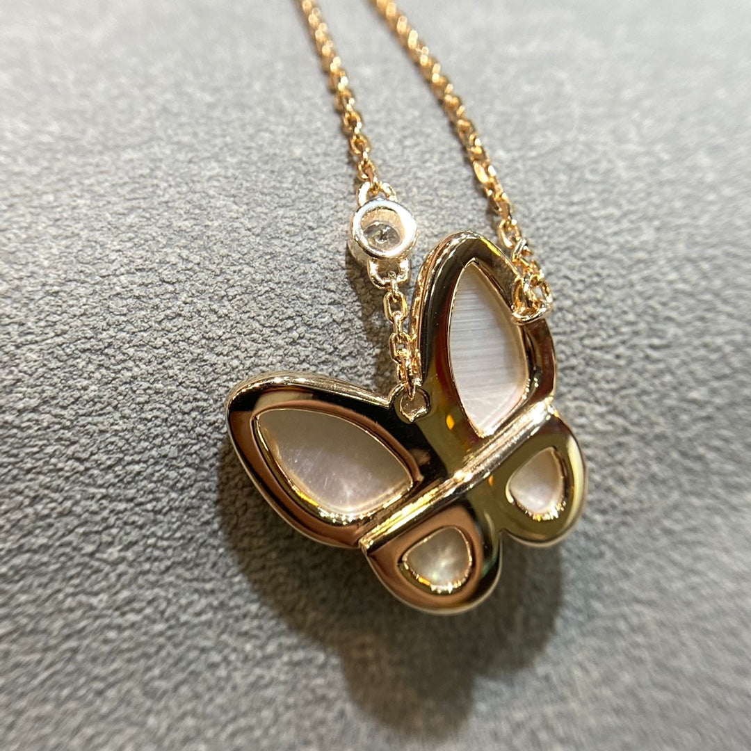 [NOBLE AURA]BUTTERFLY MOP DIAMOND NECKLACE