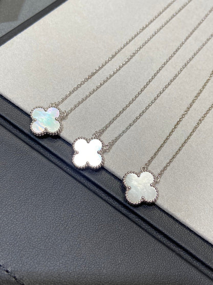 [NOBLE AURA]CLOVER MEDIUM SILVER WHITE MOP NECKLACE