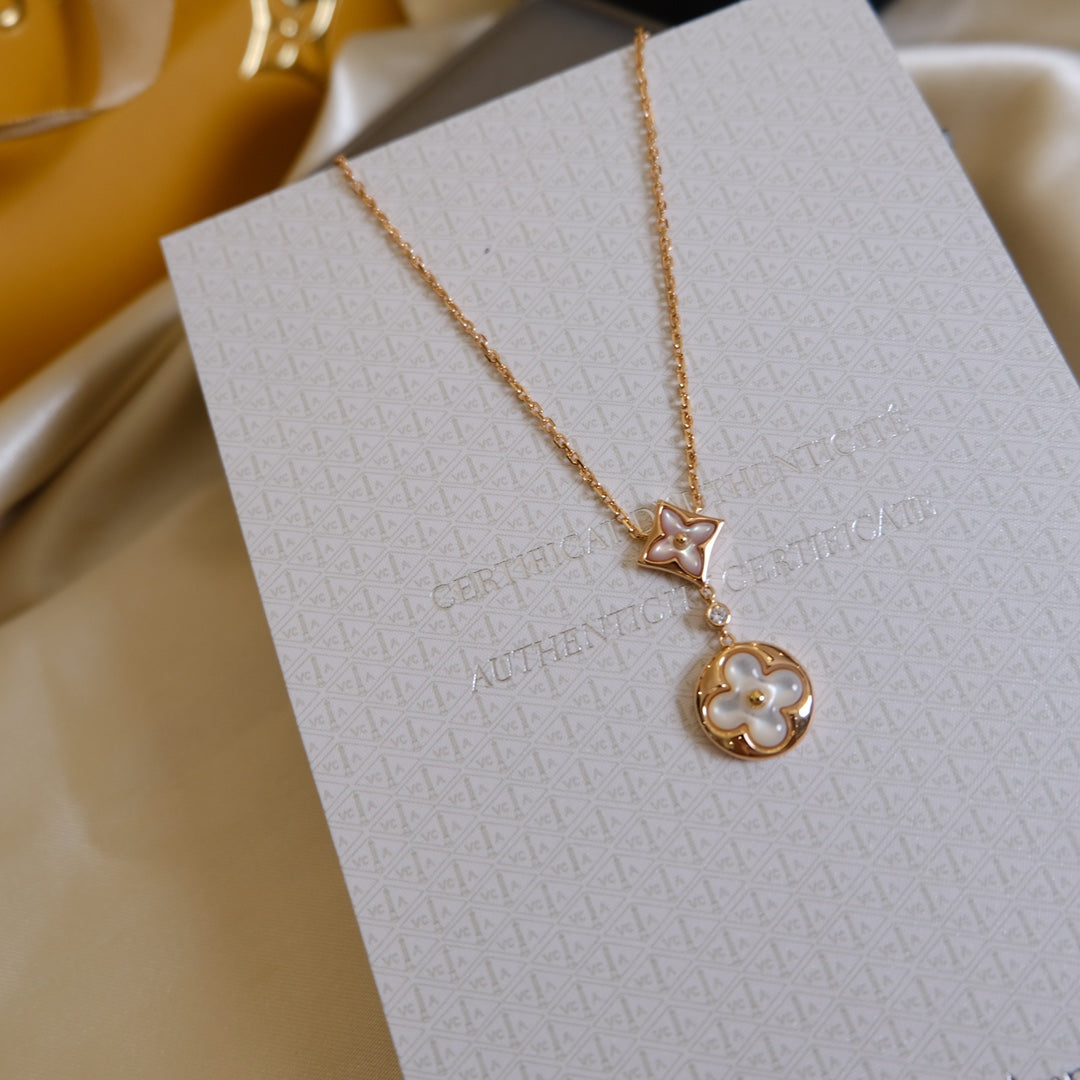 [NOBLE AURA]STAR AND SUN WHITE MOP 2 MOTIF PINK GOLD NECKLACE