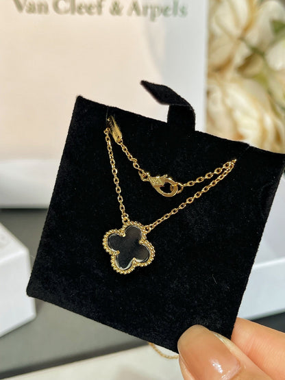 [NOBLE AURA]CLOVER ROCK CRYSTAL ROSE GOLD NECKLACE
