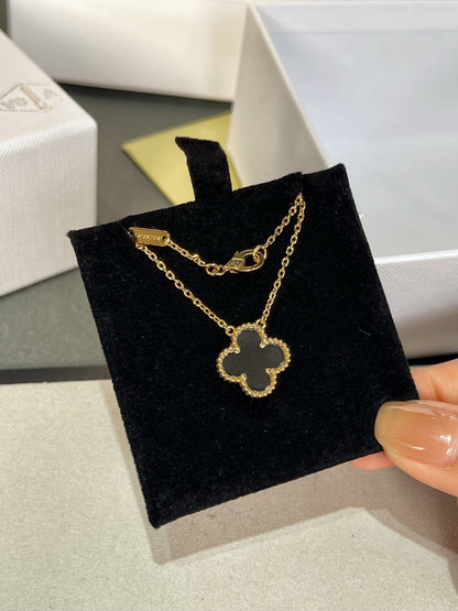 [NOBLE AURA]CLOVER ROCK CRYSTAL ROSE GOLD NECKLACE