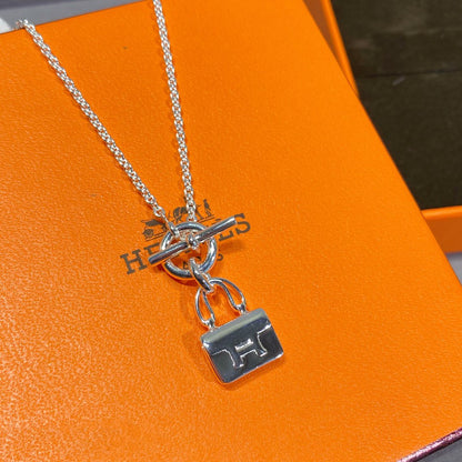 [NOBLE AURA]CONSTANCE PEDANT SILVER NECKLACE