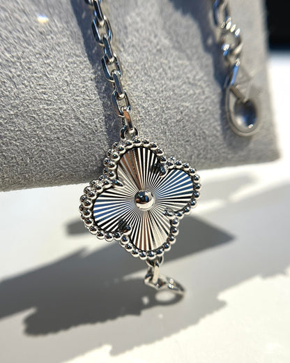 [NOBLE AURA]CLOVER 5 MOTIF SILVER DIAMOND BRACELET