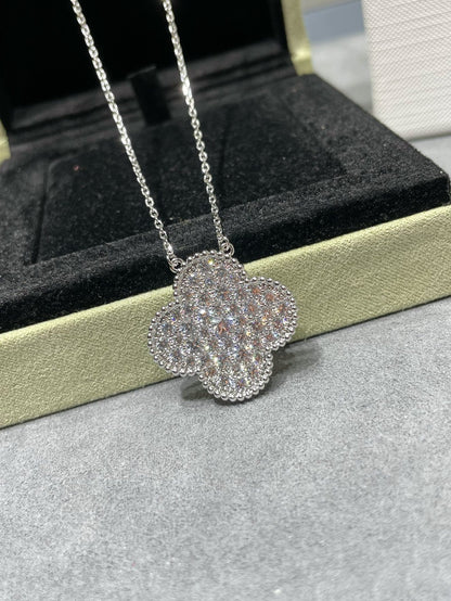 [NOBLE AURA]CLOVER 25MM LARGE PENDANT DIAMOND PAVED SILVER NECKLACE