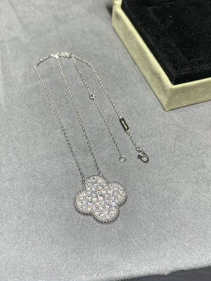 [NOBLE AURA]CLOVER 25MM LARGE PENDANT DIAMOND PAVED SILVER NECKLACE