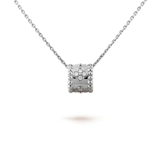 [NOBLE AURA]PERLEE PEDANT SIVLER DIAMOND NECKLACE