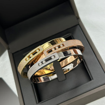 [NOBLE AURA]Move Noa Rose Gold Pavé Diamond Bangle Bracelet