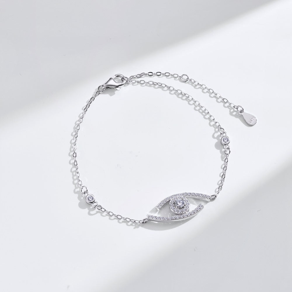 [NOBLE AURA]Lucky Eye Pave-Set Diamond Bracelet