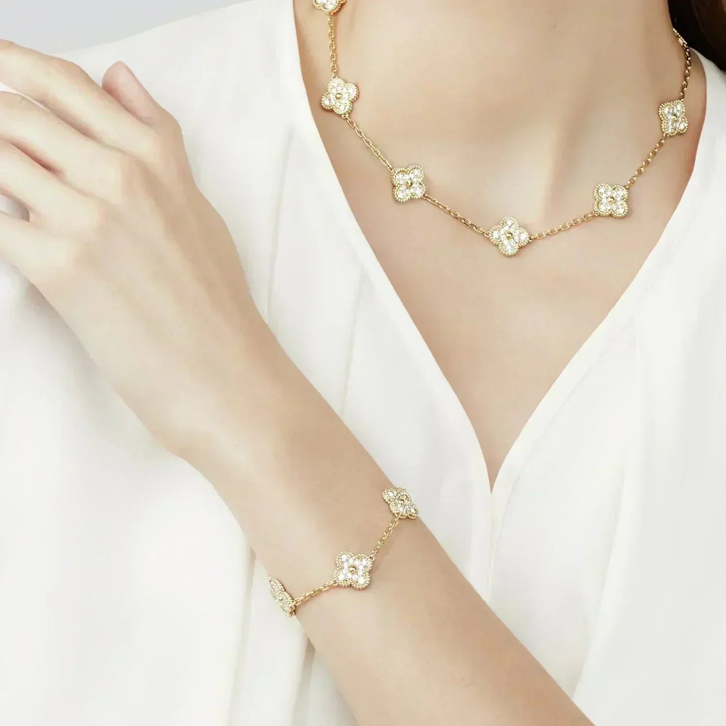 [NOBLE AURA]CLOVER 5 MOTIFS  FULL DIAMOND BRACELET