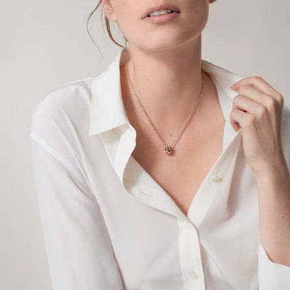 [NOBLE AURA] LOVE 6 DIAMOND PENDANT NECKLACE