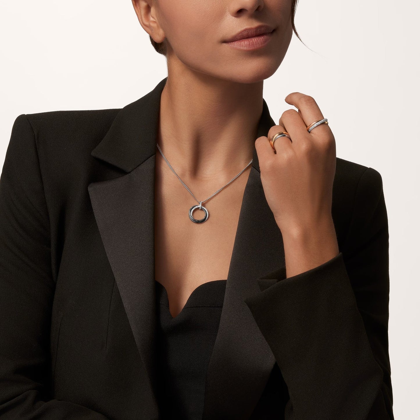[NOBLE AURA] TRINITY CERAMIC NECKLACE