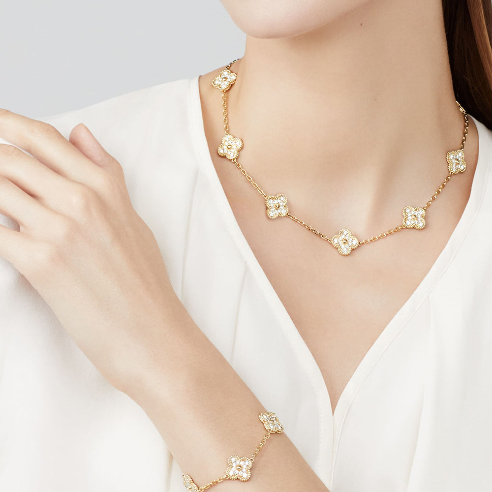 [NOBLE AURA]CLOVER 10 MOTIFS DIAMOND NECKLACE