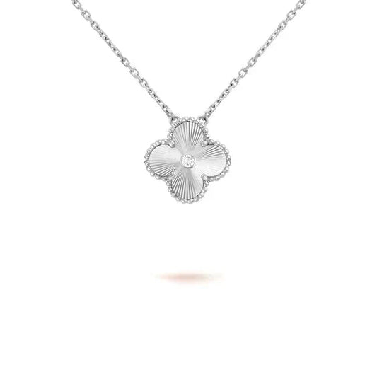 [NOBLE AURA]CLOVER  15MM DIAMOND LASER NECKLACE SILVER