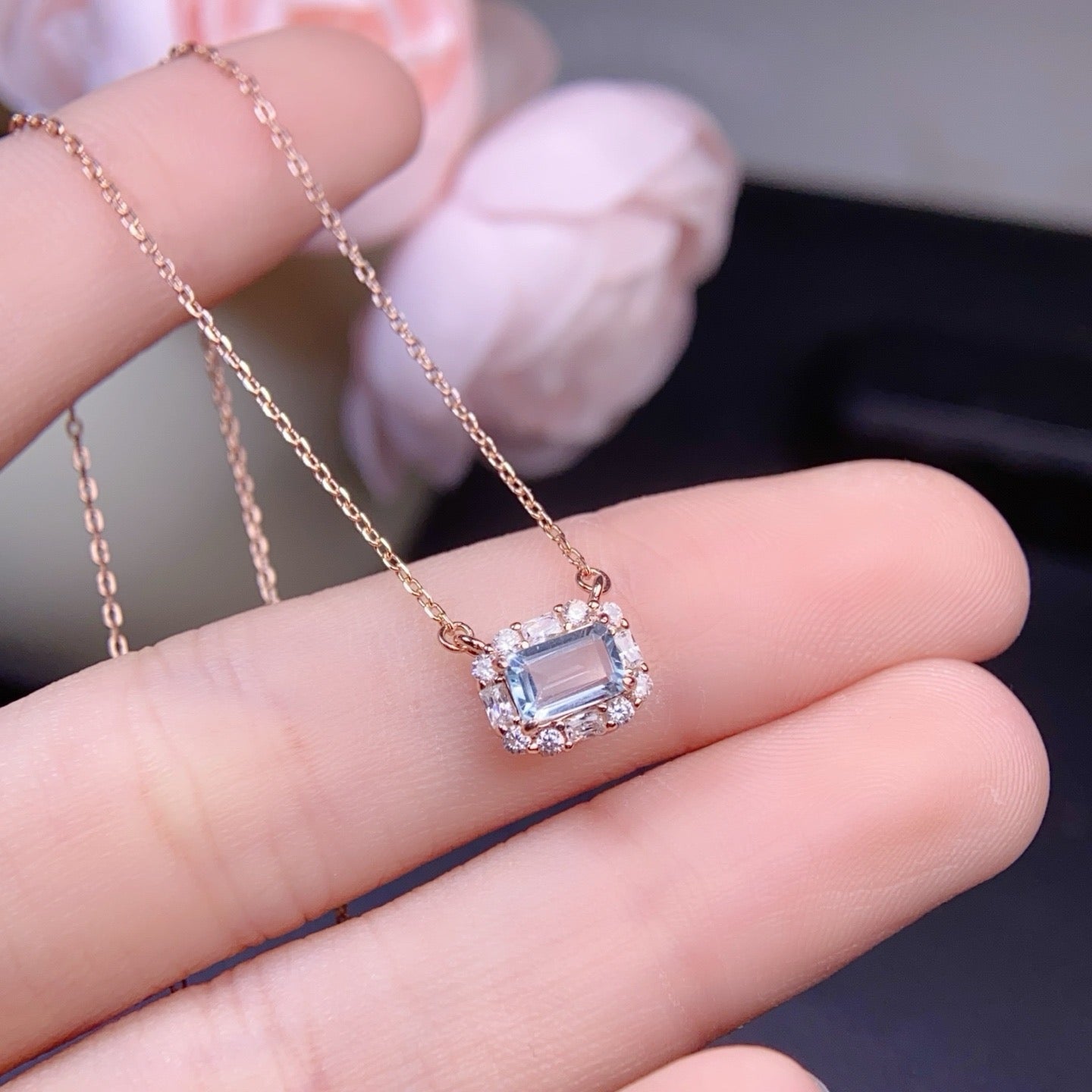 Natural Aquamarine Elsa Necklace
