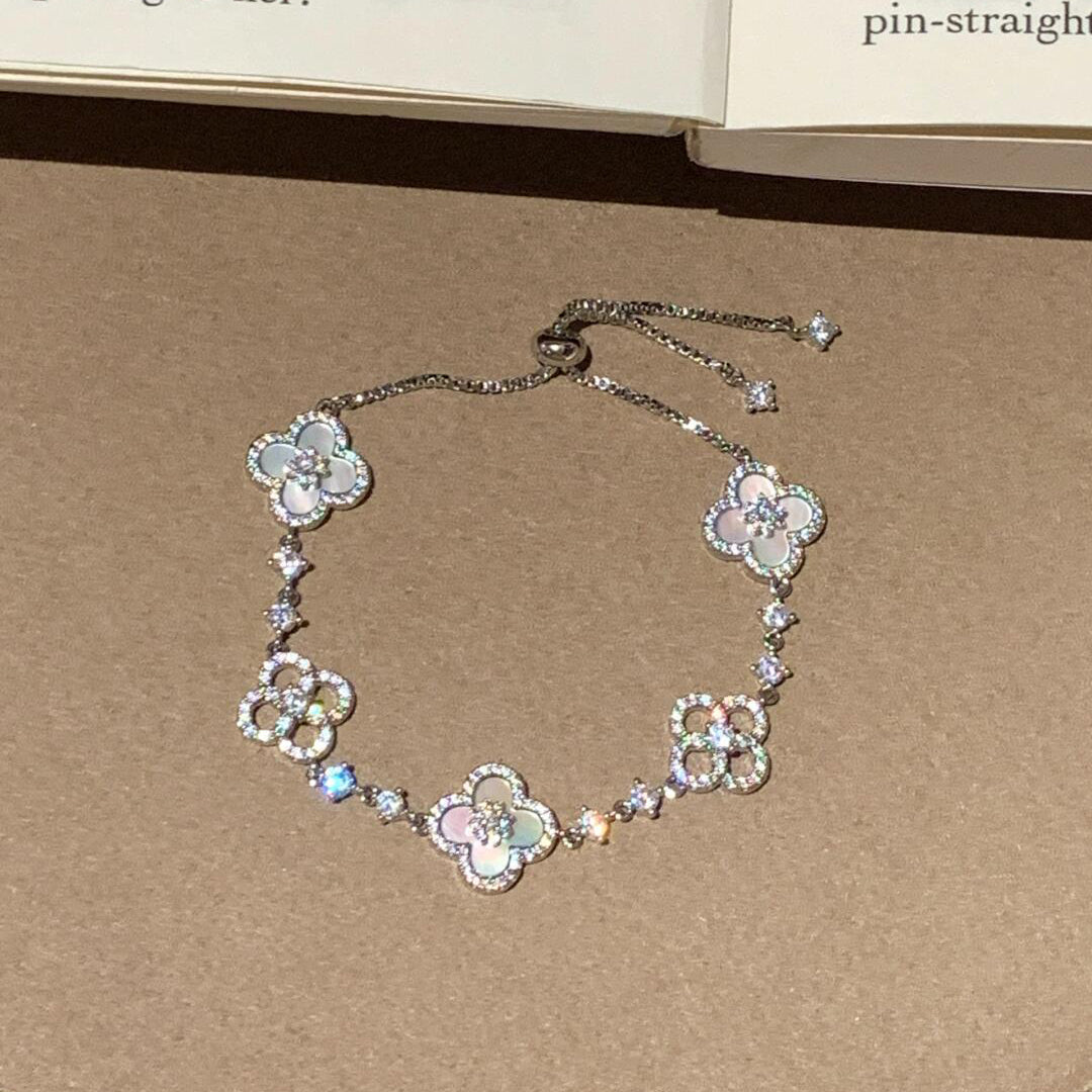 [NOBLE AURA]CLOVER 5 MOTIF PINK BLUE RED WHITE BRACELET