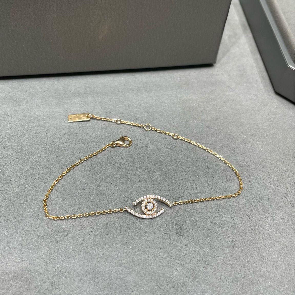 [NOBLE AURA]Lucky Eye Pave-Set Diamond Bracelet