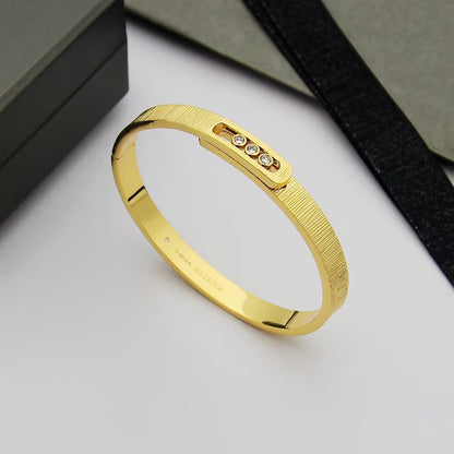 [NOBLE AURA]Move Noa Ciselé bangle
