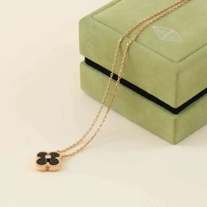 [NOBLE AURA]CLOVER 15MM DIAMOND ONYX NECKLACE