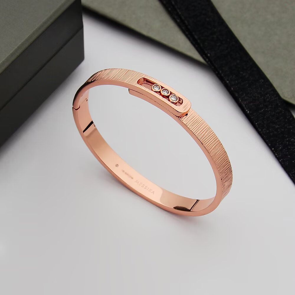 [NOBLE AURA]Move Noa Ciselé bangle