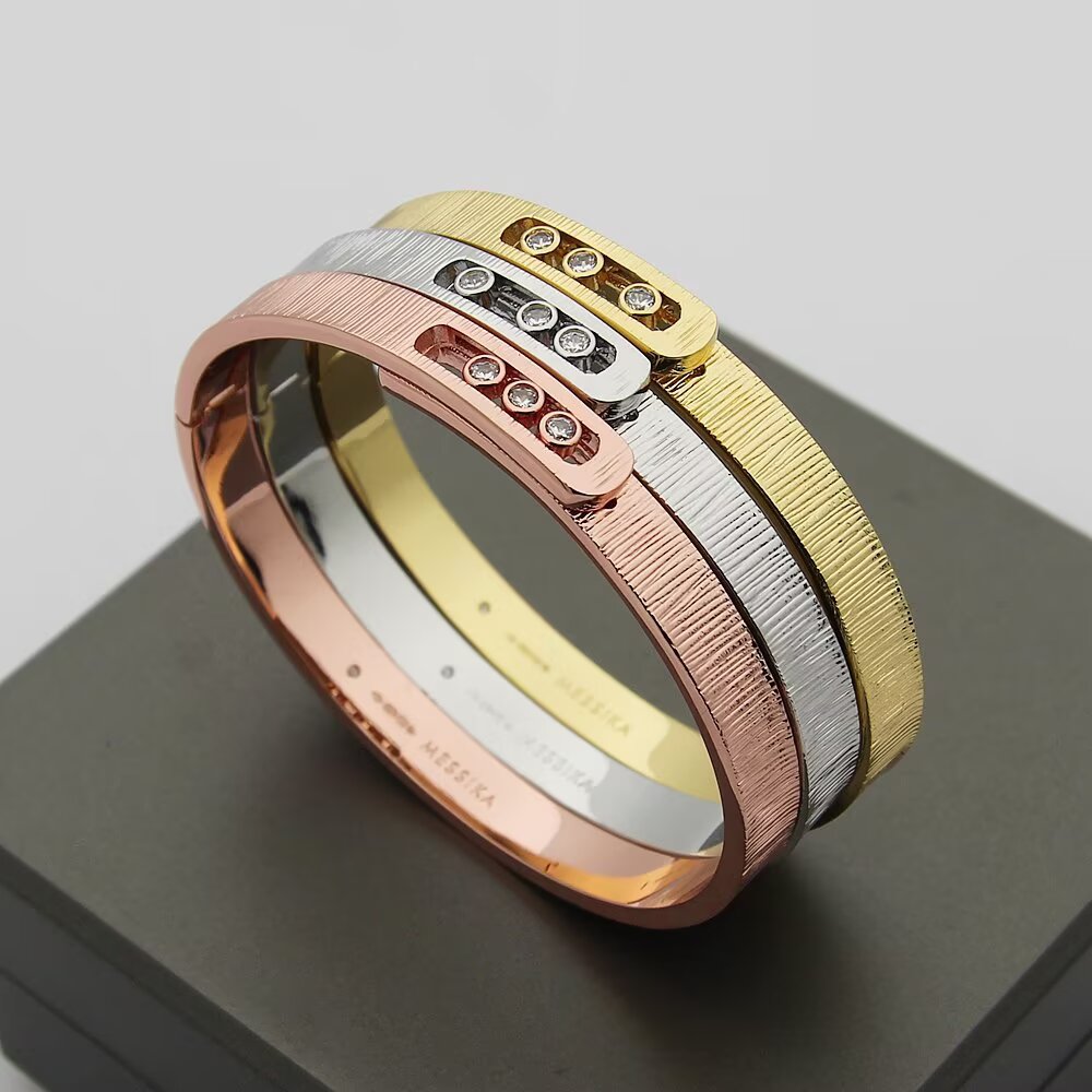 [NOBLE AURA]Move Noa Ciselé bangle