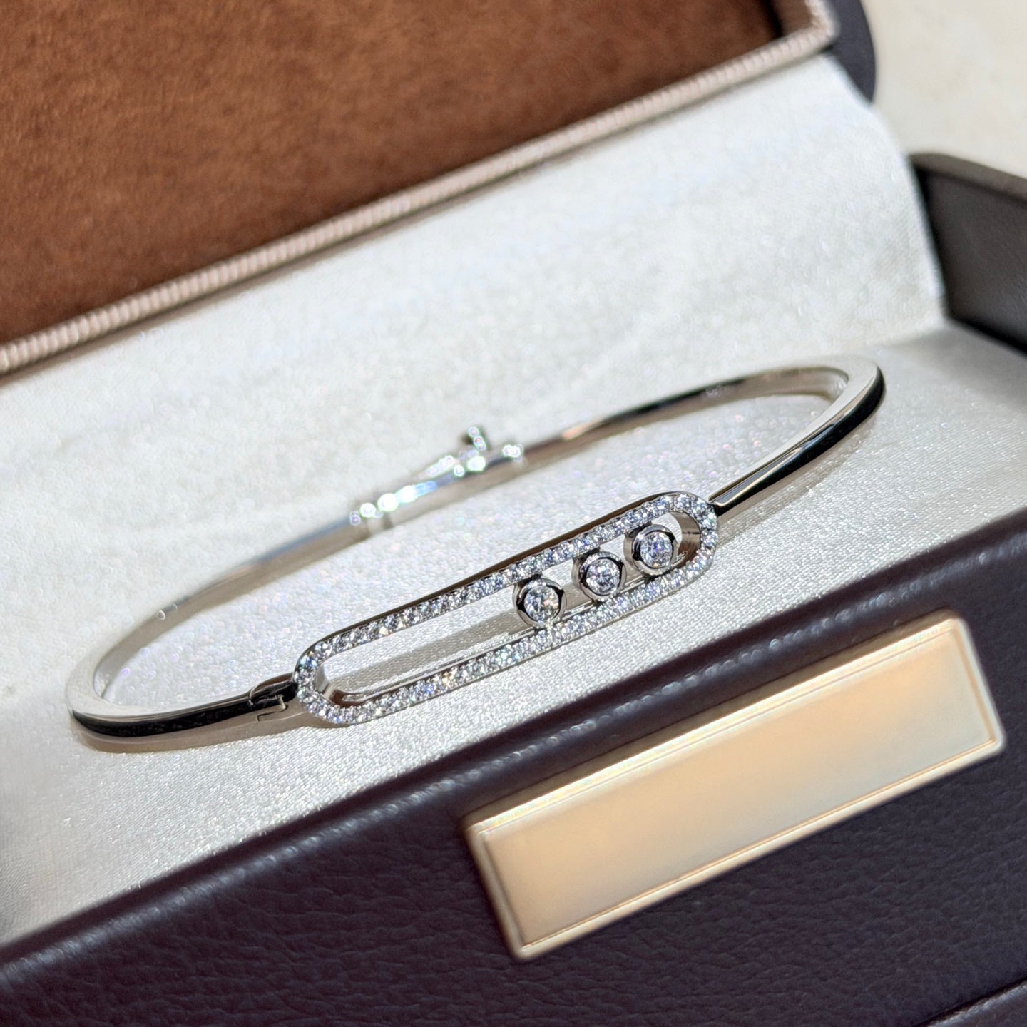 [NOBLE AURA]Move Pavé Diamond Bangle Bracelet M