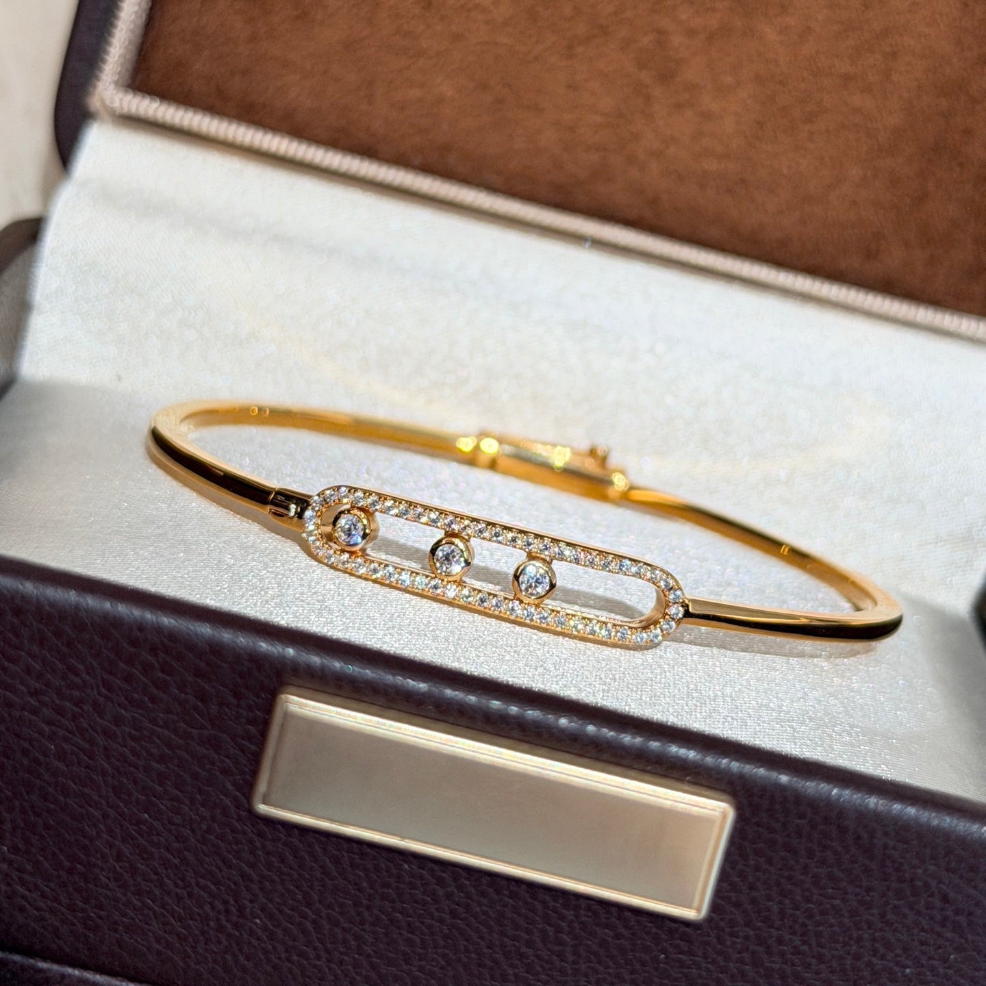 [NOBLE AURA]Move Pavé Diamond Bangle Bracelet M