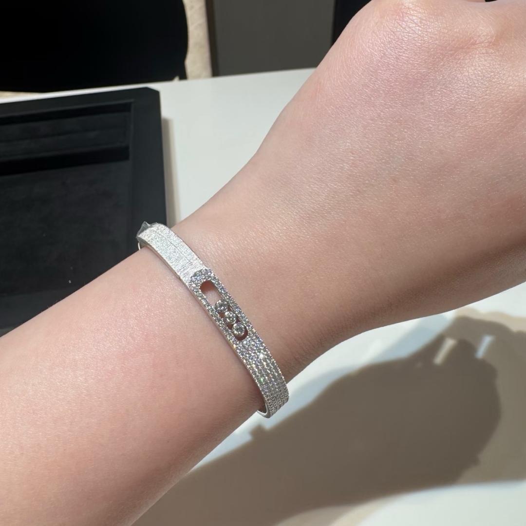 [NOBLE AURA]Move Noa Ciselé half pavé bangle