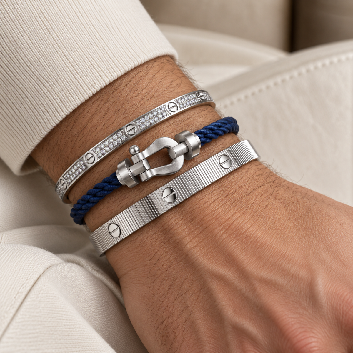 [NOBLE AURA]Love & Force Large Horseshoe Trio Bracelet Stack Set